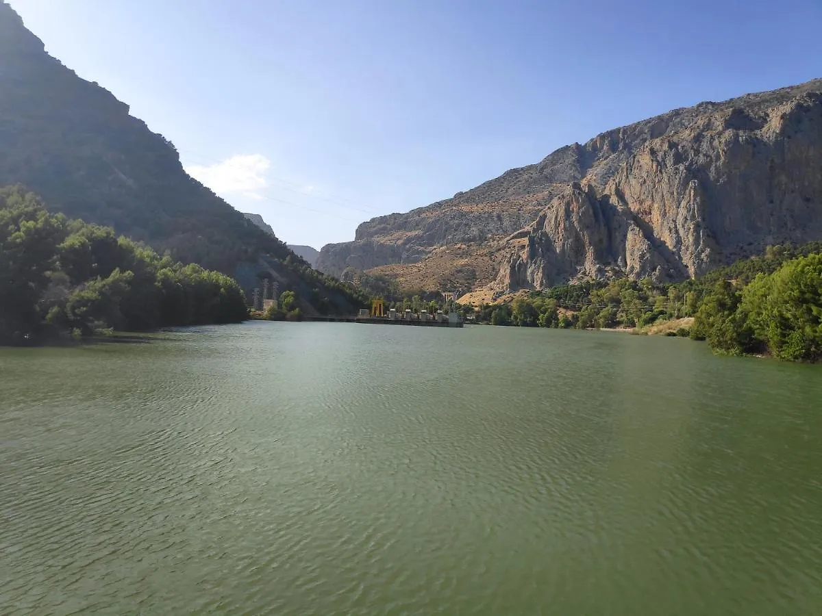 Refugio De El Chorro Villa