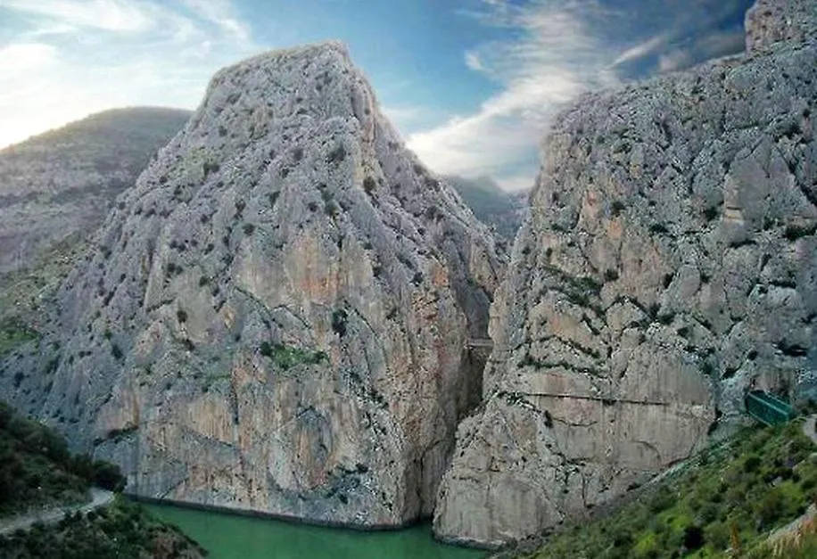 Refugio De El Chorro Villa